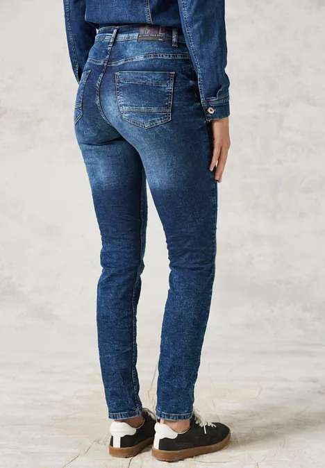 Jeans im Slim Fit mid blue wash