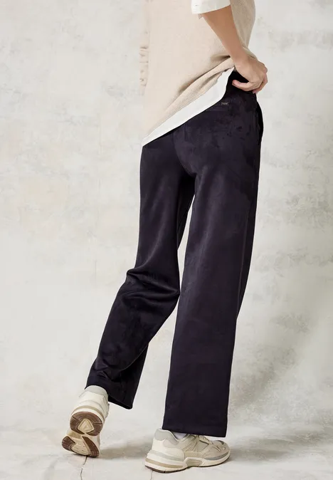 Hose in Velours-Optik deep charcoal grey