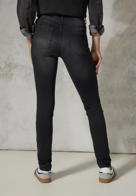 Jeans im Slim Fit black used wash