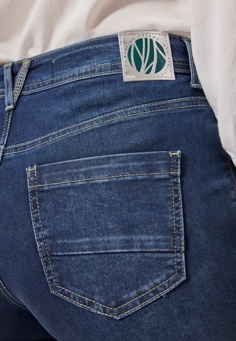 Straight Leg Jeans mid blue wash