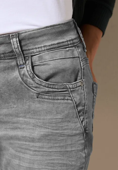 Jeans im Casual Fit mid grey used wash
