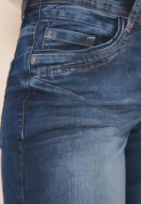 Casual Fit Jeansshorts mid blue used wash
