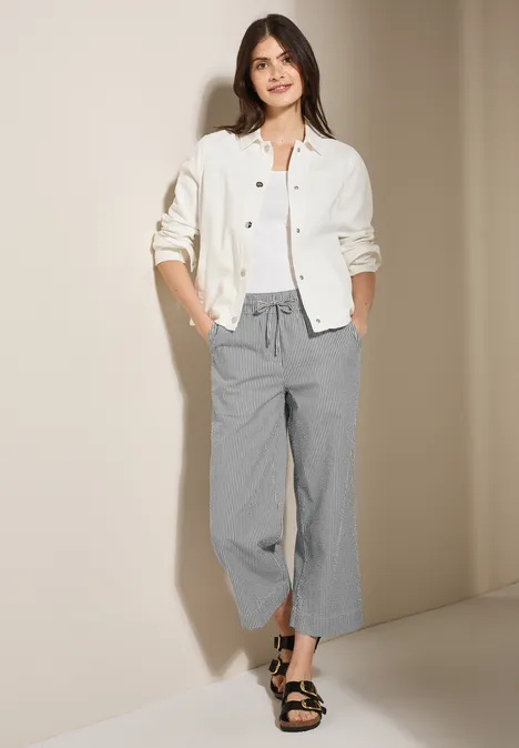 Gestreifte Seersucker Hose balmy khaki