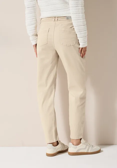 Hose im Casual Fit pearl beige