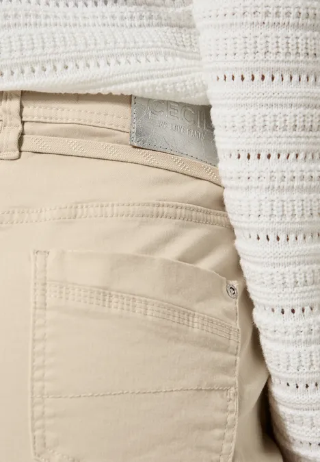 Hose im Casual Fit pearl beige