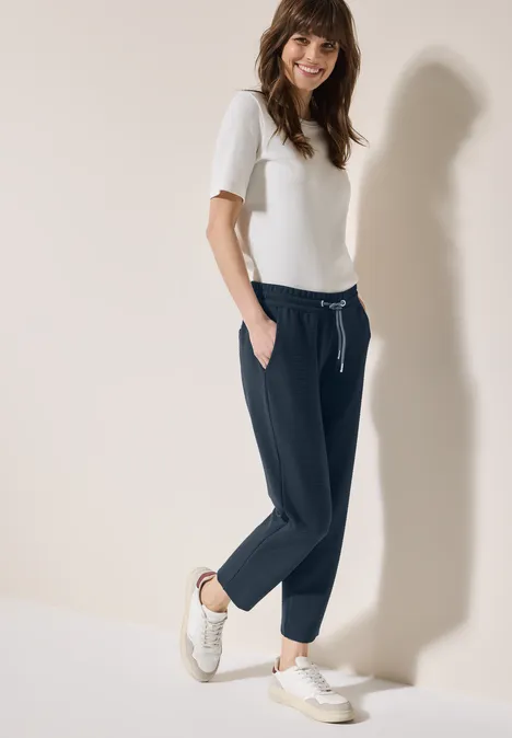 Strukturhose im Casual Fit universal blue