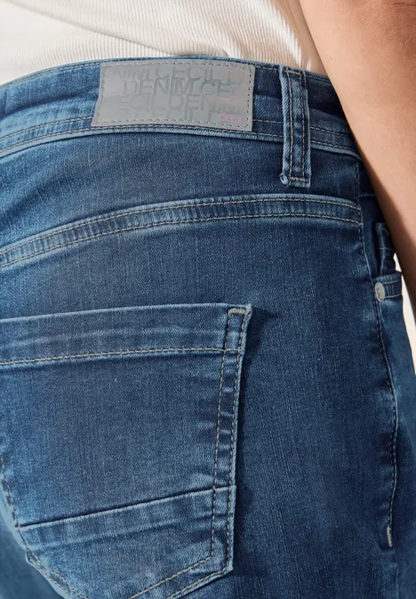 Straight Leg 7/8 Jeans Dark blue wash