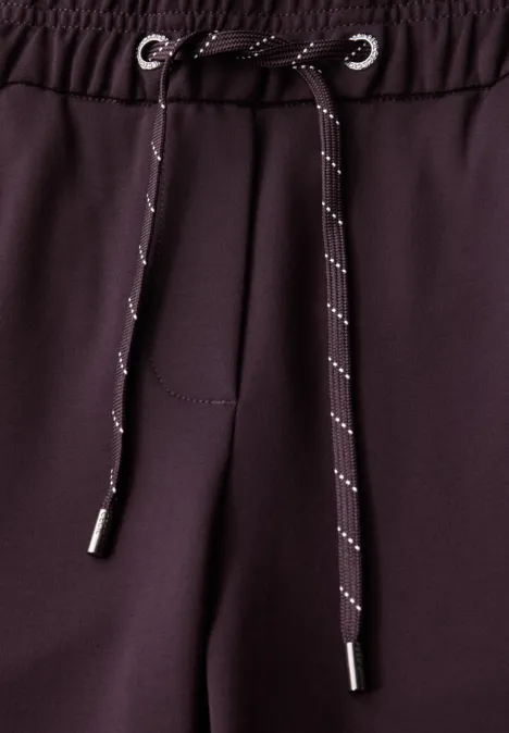 Casual Fit Hose eggplant red