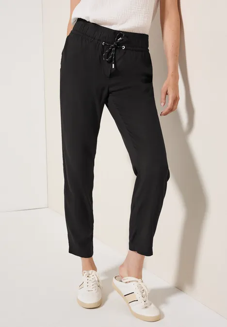 Loose Fit Hose Black