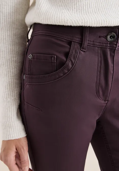 Broek in lederlook eggplant red