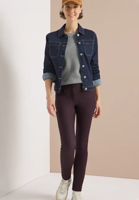 Broek in lederlook eggplant red