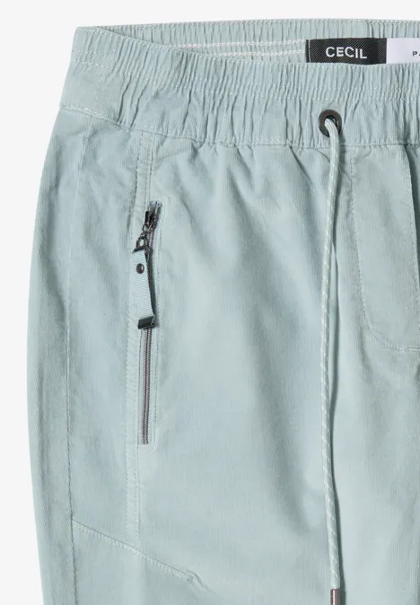 Cordhose im Causal Fit light mint blue