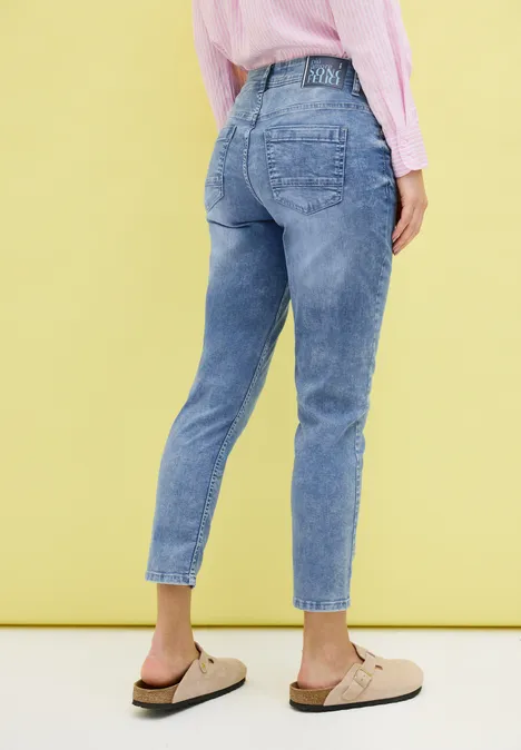 Straight Leg 7/8-Jeans light blue wash