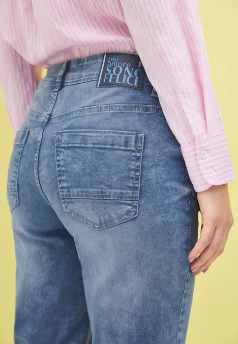 Straight Leg 7/8-Jeans light blue wash