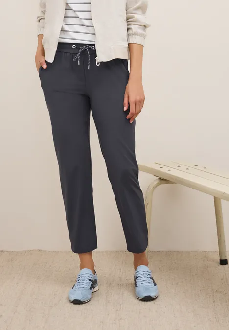 Hose im Casual Fit grey stone