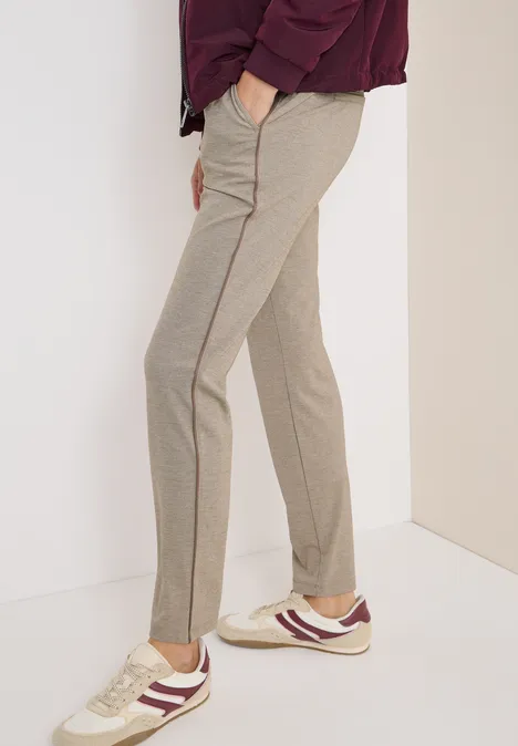 Hose mit Gallonstreifen toffee cream melange