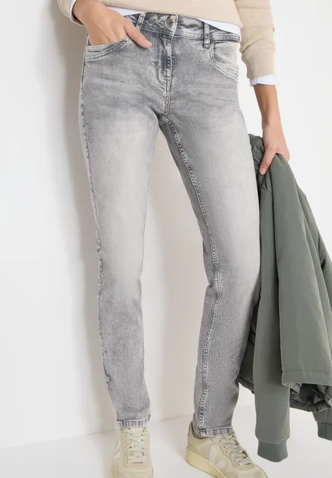 Straight Leg Jeans light grey wash