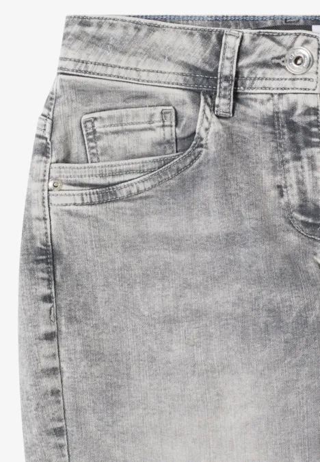 Straight Leg Jeans light grey wash