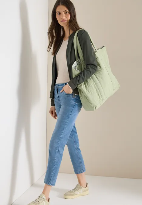 Mid Waist Slim Leg Jeans im Casual Fit light blue washed