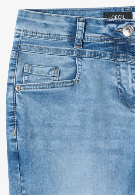 3/4 Slim Leg Jeans im Casual Fit light blue washed 3/4 Slim Leg Jeans im Casual Fit light blue washed