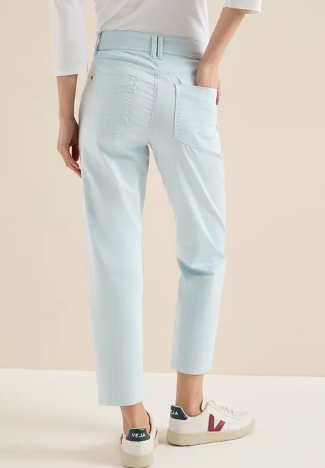 Pantalon Mid Waist Slim Leg en Casual Fit diamond blue Pantalon Mid Waist Slim Leg en Casual Fit diamond blue