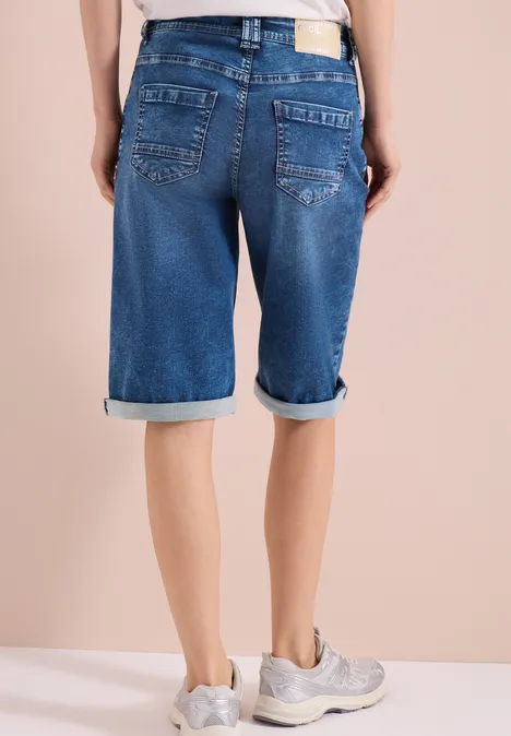 High Waist denim shorts in een Loose Fit mid blue used wash