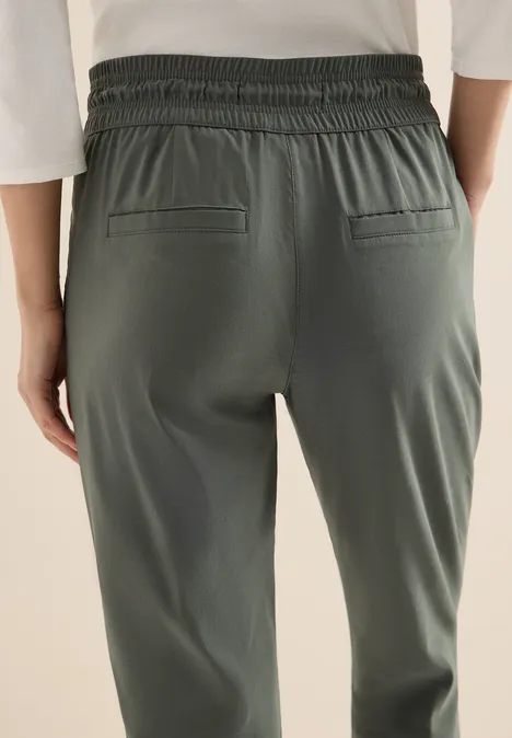 Leichte Hose im Casual Fit mit Stretch clear khaki Leichte Hose im Casual Fit mit Stretch clear khaki