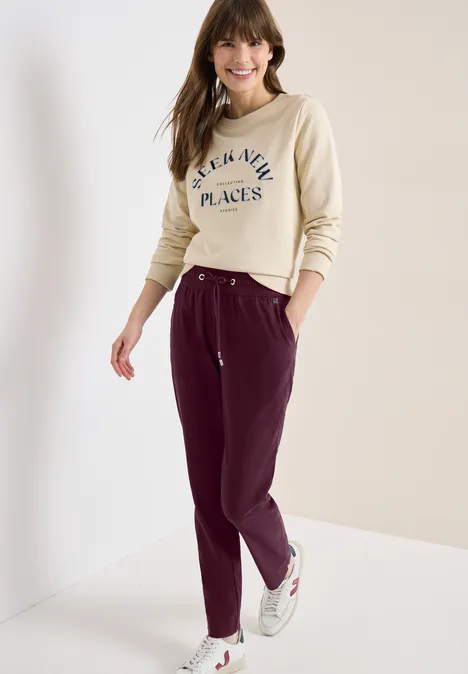 Leichte Hose im Casual Fit mit Stretch grape red Leichte Hose im Casual Fit mit Stretch grape red