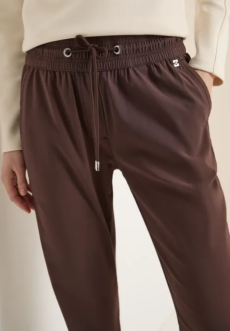 Leichte Hose im Casual Fit mit Stretch brown cacao Leichte Hose im Casual Fit mit Stretch brown cacao