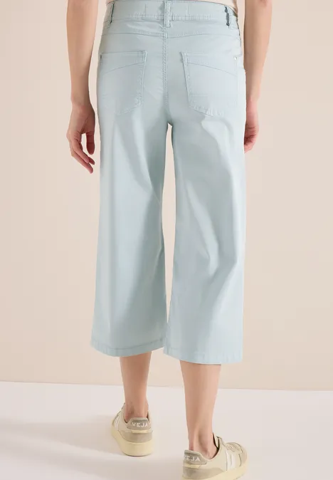 High Waist broek met uitlopende pijpen in Loose Fit diamond blue