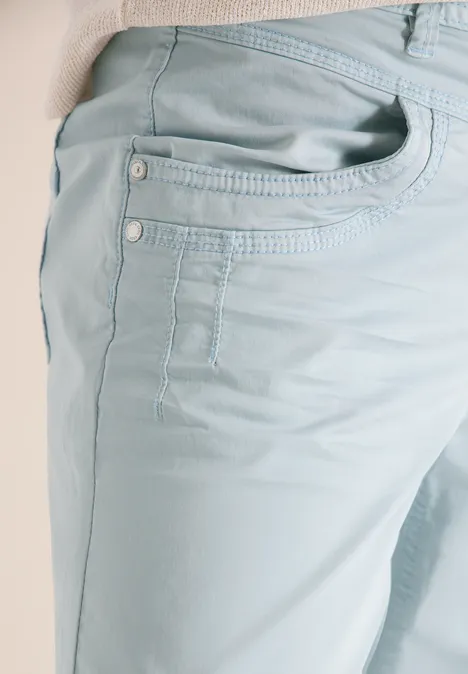 High Waist broek met uitlopende pijpen in Loose Fit diamond blue