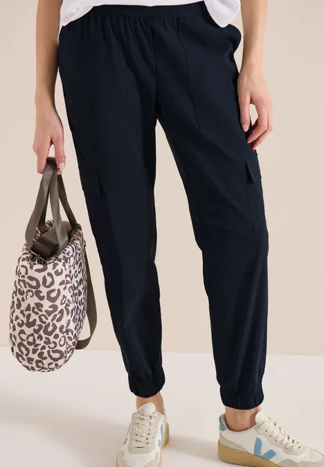 Mid Waist Slim Leg Hose im Cargo-Look universal blue