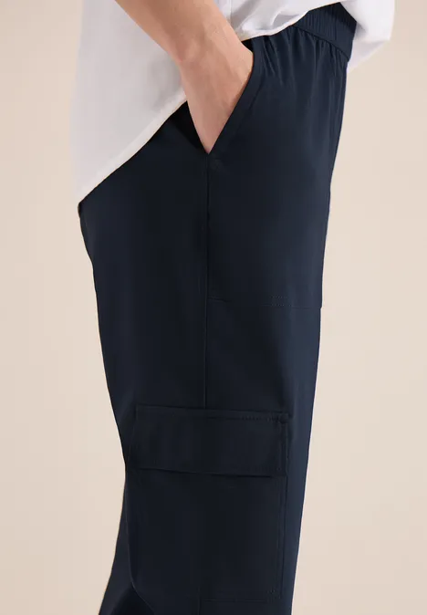 Mid Waist Slim Leg Hose im Cargo-Look universal blue