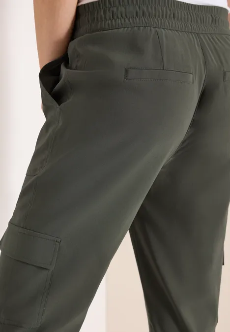 Pantalon Mid Waist Slim Leg au look cargo clear khaki