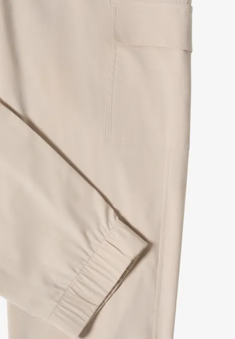 Pantalon Mid Waist Slim Leg au look cargo grain beige