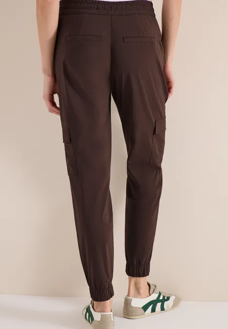 Pantalon Mid Waist Slim Leg au look cargo brown cacao