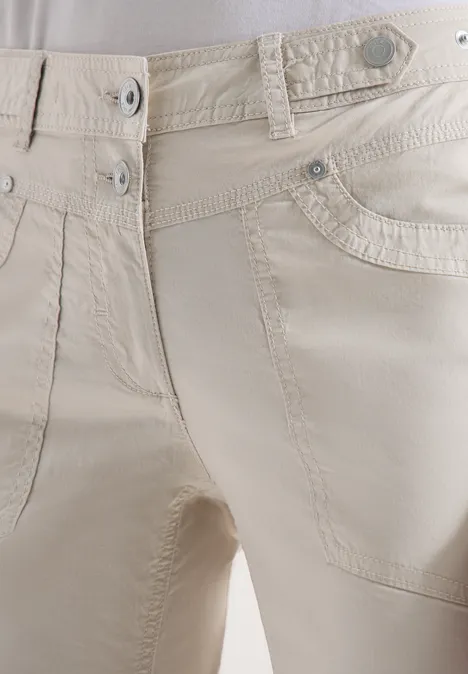 Pantalon 3/4 Slim Leg en Casual Fit grain beige