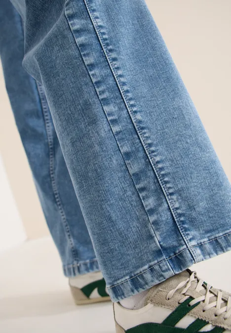 Wide Legs Jeans light blue washed