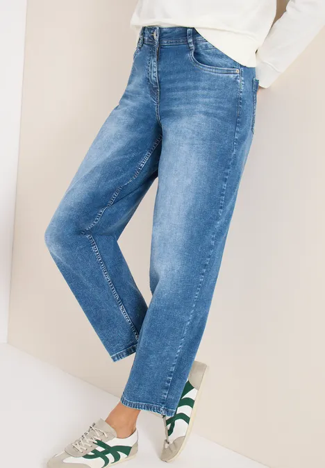 High Waist Barrel Leg Jeans w kroju Loose Fit mid blue wash