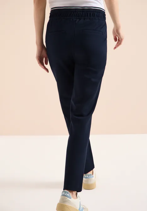 Mid Waist Slim Leg Hose im Casual Fit universal blue