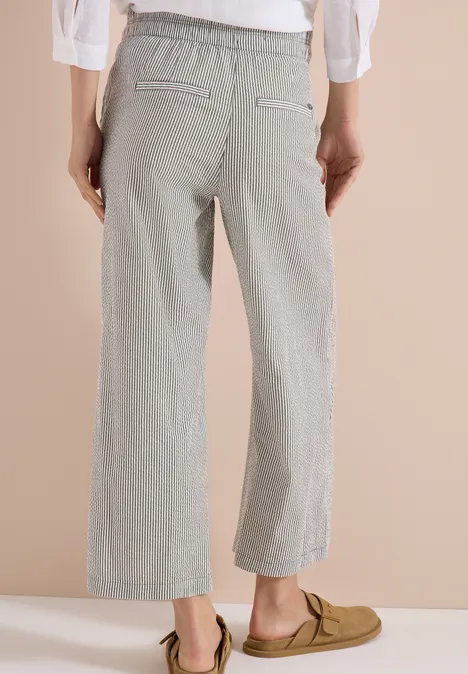 Spodnie z szerokimi nogawkami w jakości seersucker khaki