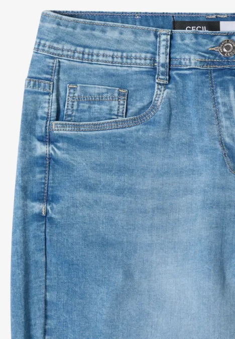 Lichtblauwe denim jeans top met knoop, riemlussen en voorzak