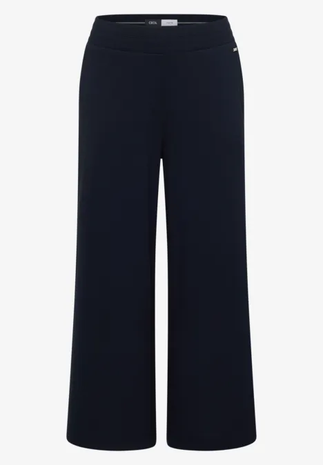 Schwarze, weite Damenhose mit hohem Bund, schlicht und elegant.