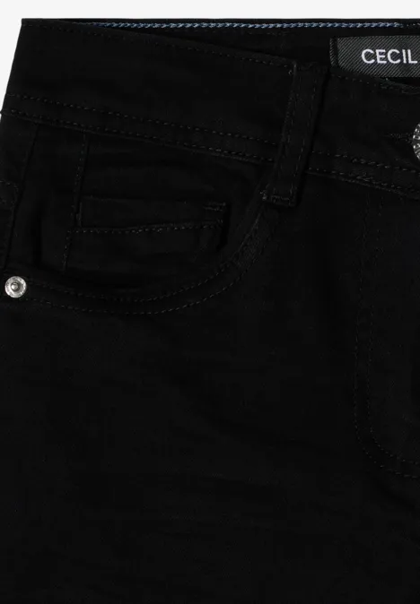 Jean noir avec poche avant et logo 'Cecil' sur la ceinture.