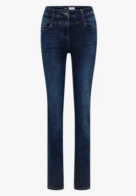 Dunkelblaue Jeans mit geradem Schnitt, klassischem Five-Pocket-Design und knöchellanger Passform.