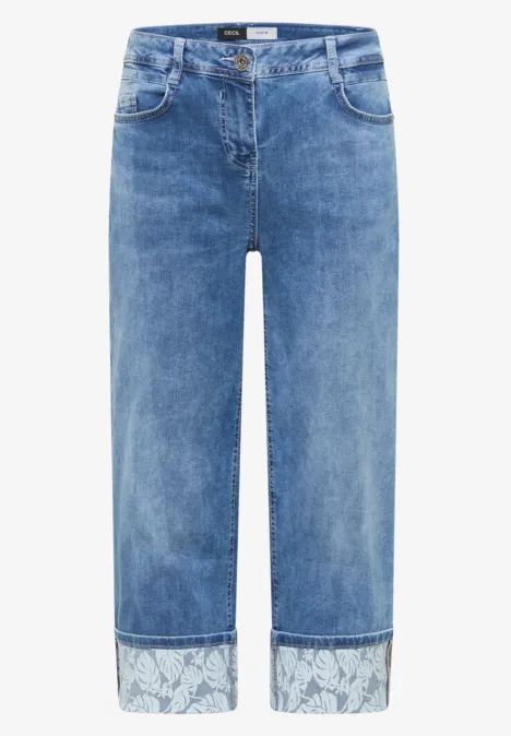 7/8 Wide Leg Jeans mit Turn-Up-Detail mid blue wash Helle, weite Jeans mit floral gemusterten Umschlagbündchen.
