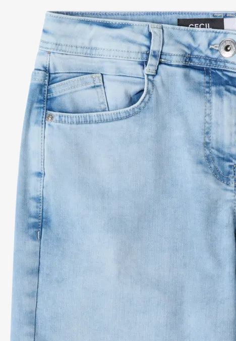 Wide Leg Capri Jeans im Loose Fit light blue random bleached Hellblauer Jeansrock mit aufgesetzter Tasche, Knopfverschluss und schmaler Taille.