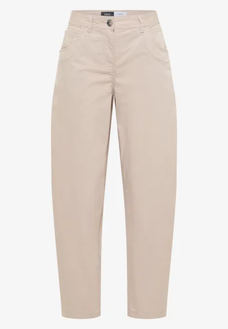 Spodnie z szerokimi nogawkami z tkaniny o fakturze papieru cashmere beige Beżowe spodnie z wysokim stanem z bawełny, szerokie nogawki i boczne kieszenie.