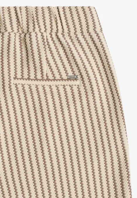 Beige-braune, gezackelte Streifen-Shorts mit elastischem Bund und einer Gesäßtasche.