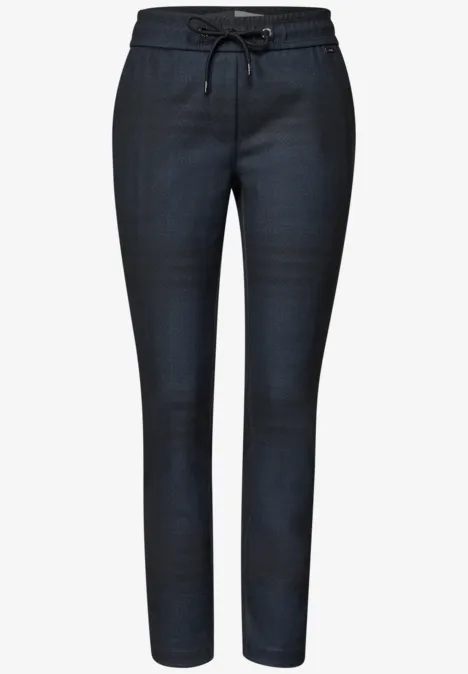 Dunkelblaue, schmal geschnittene Hose mit elastischem Bund und Kordelzug.